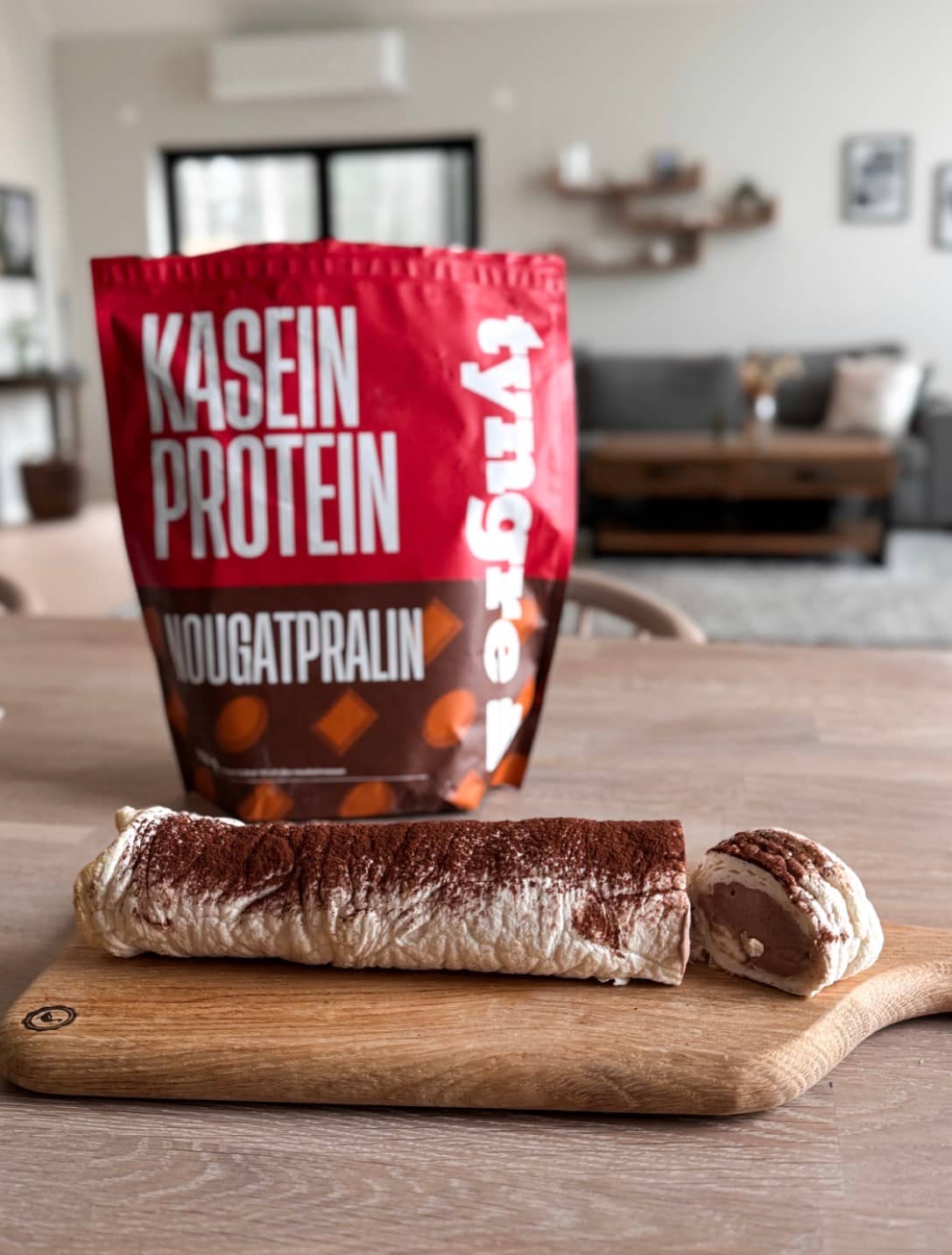 Proteinrik rulltårta med nougat kasein nougatpralin