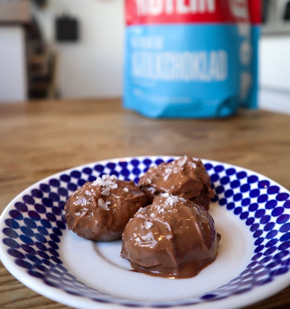 Proteinbollar med mjölkchoklad, havssalt och kreatin Vassle & Kreatin Mjölkchoklad havssalt