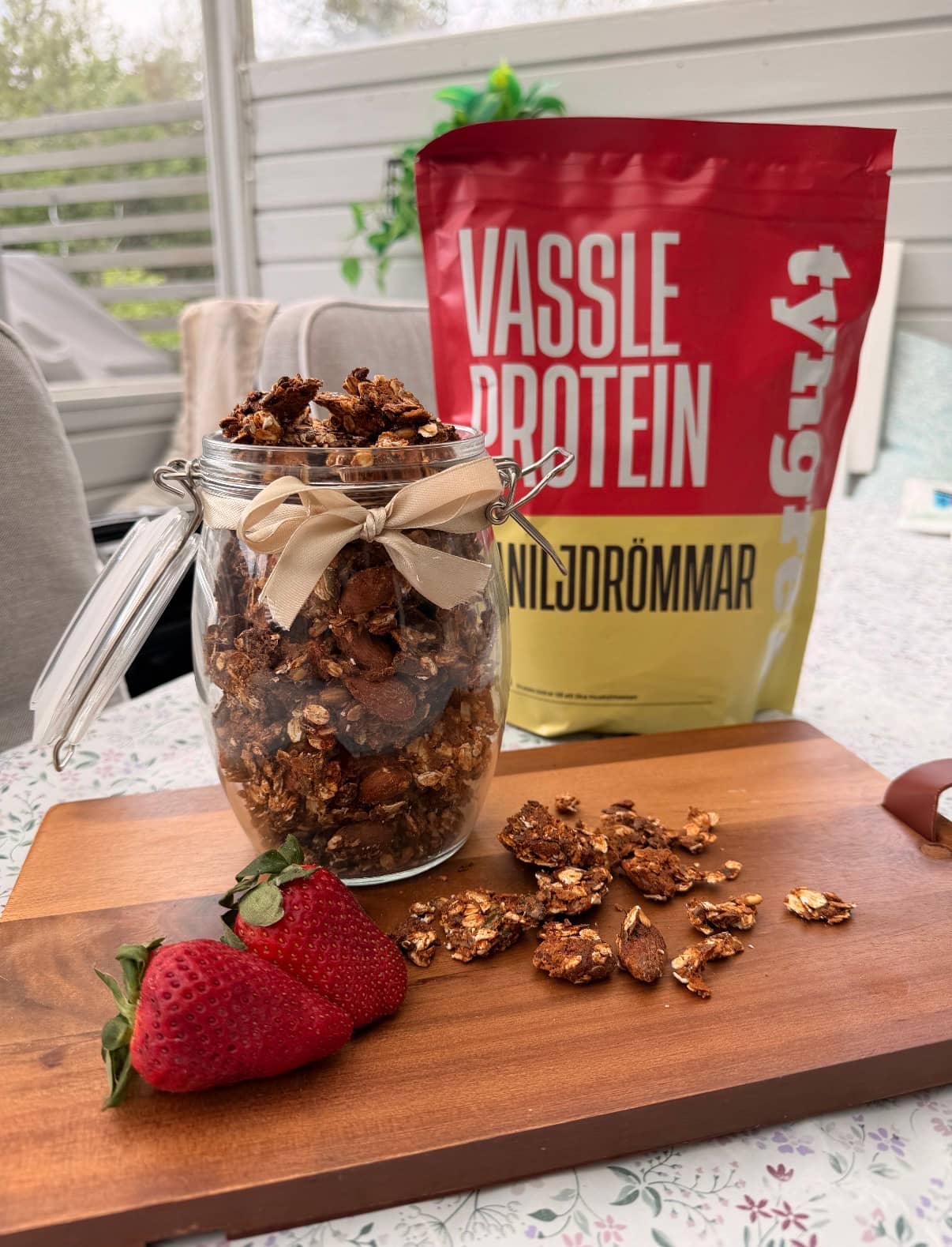 Proteinrik chunky granola med vanilj, kanel och kardemumma vassle vaniljdrömmar
