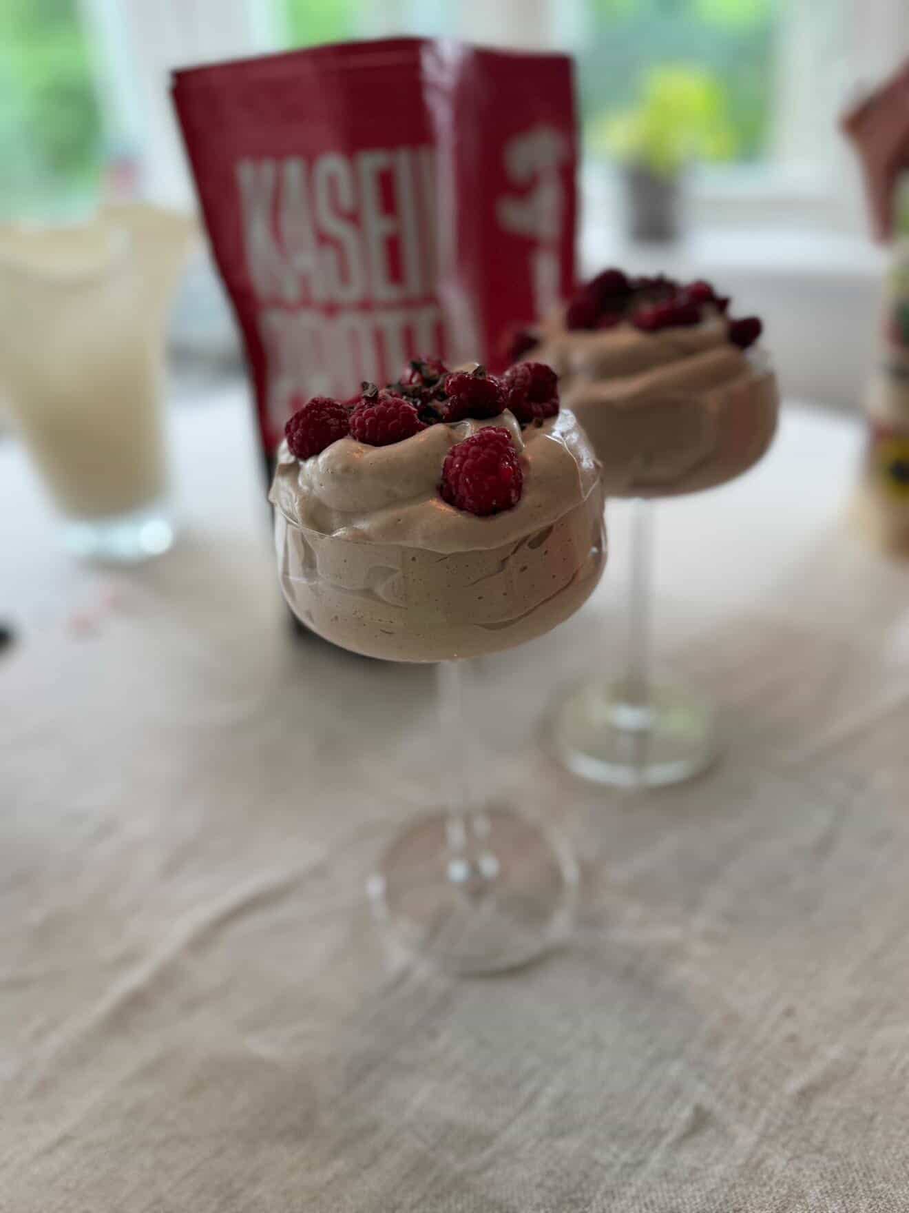 Proteinfluff med kladdkakesmak kasein kladdkaka