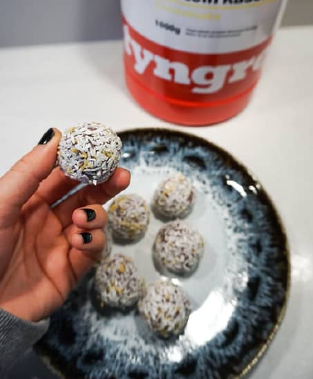 Proteinbollar med smak av blåbär och citron