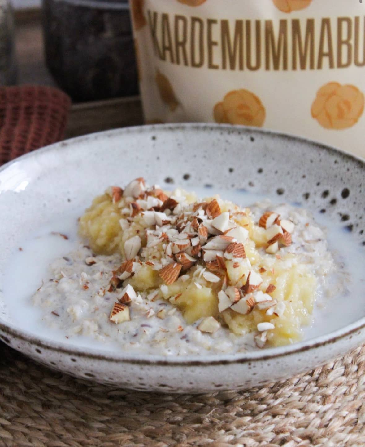 Proteingröt med kardemumma och banan