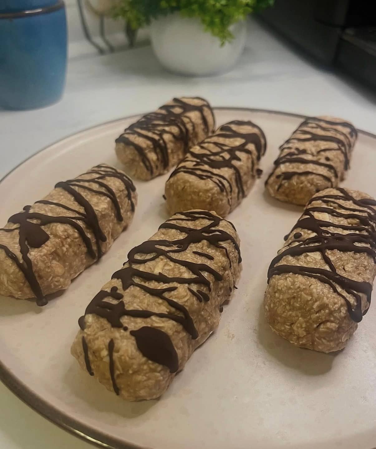 Hemmagjorda proteinbars med chocolate chip cookies kasein vaniljdrömmar