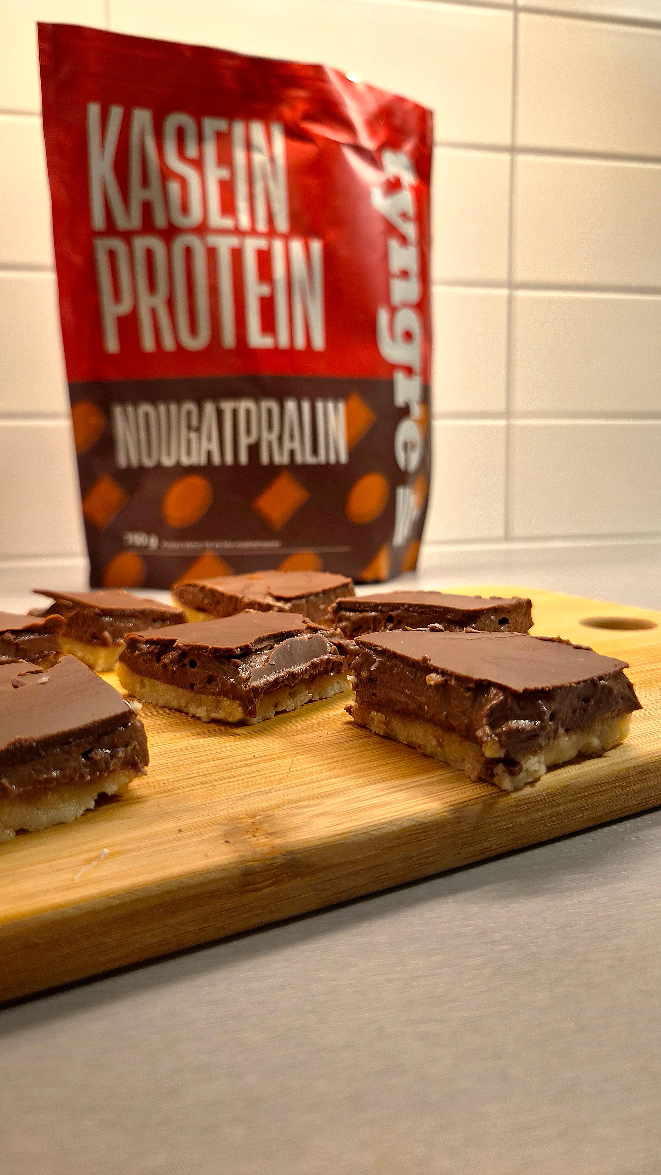 Proteinrika biskvier i långpanna
