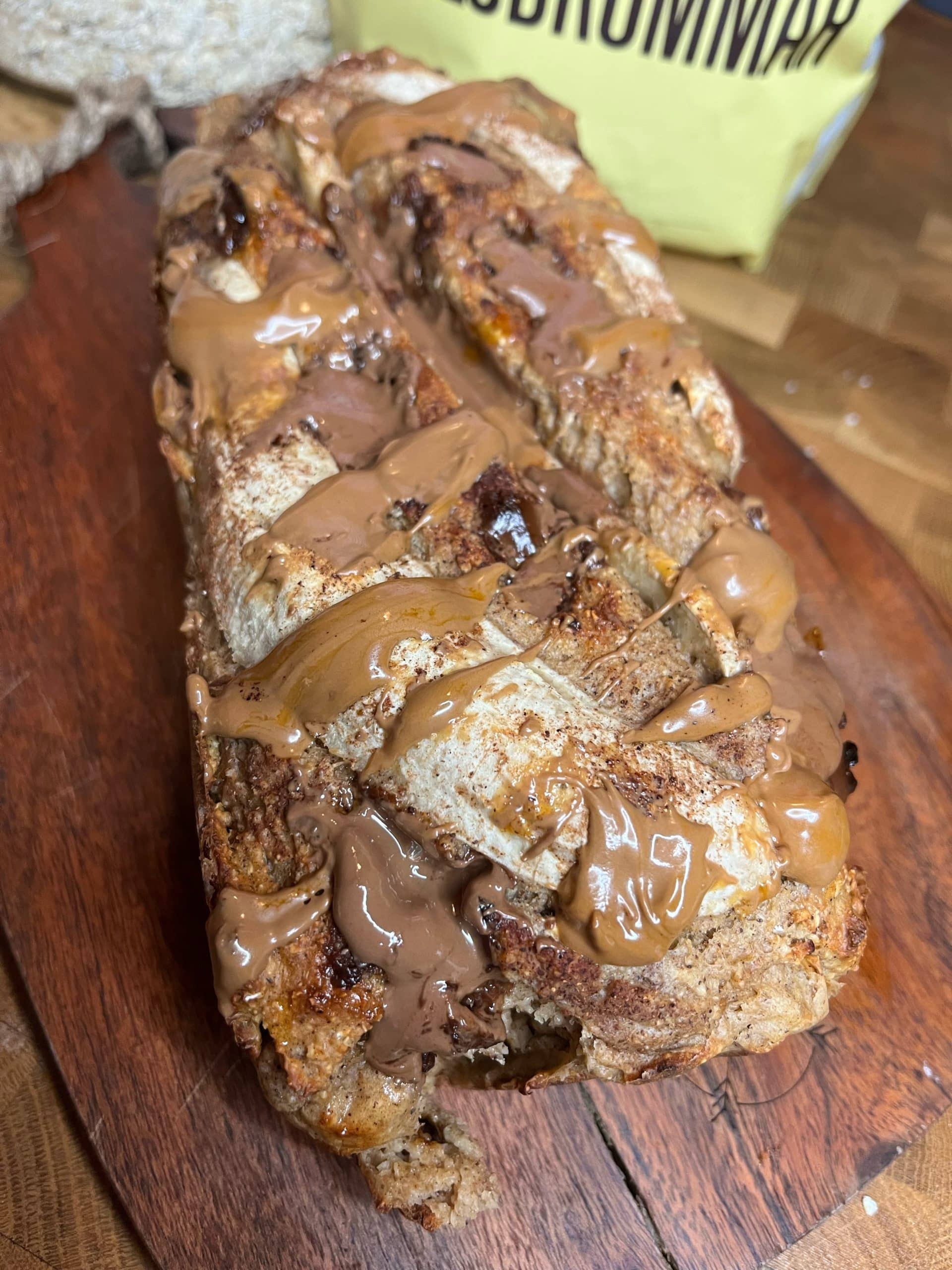 Banankaka med choklad & salt karamell