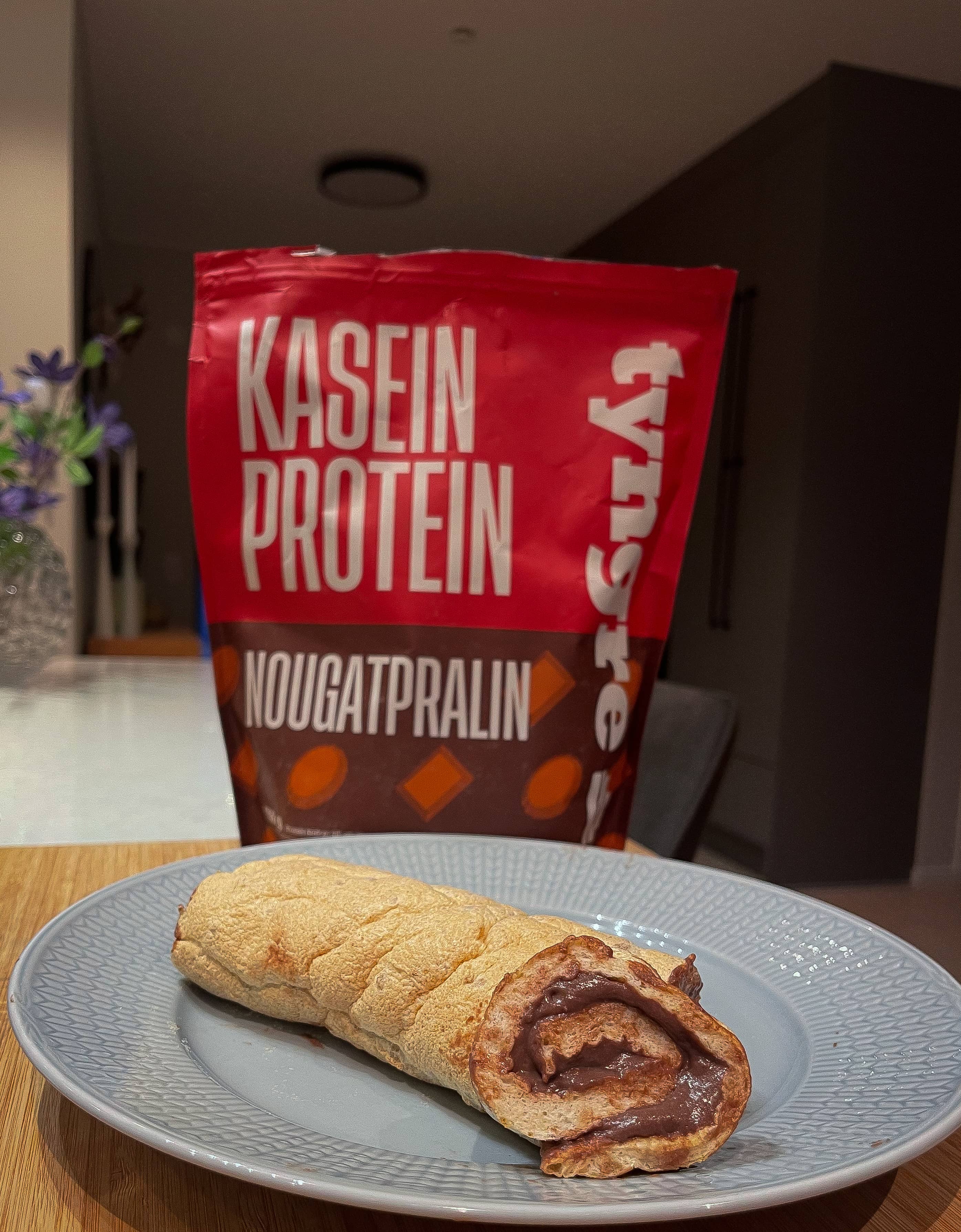 Proteinrik rulltårta med nougatfyllning 