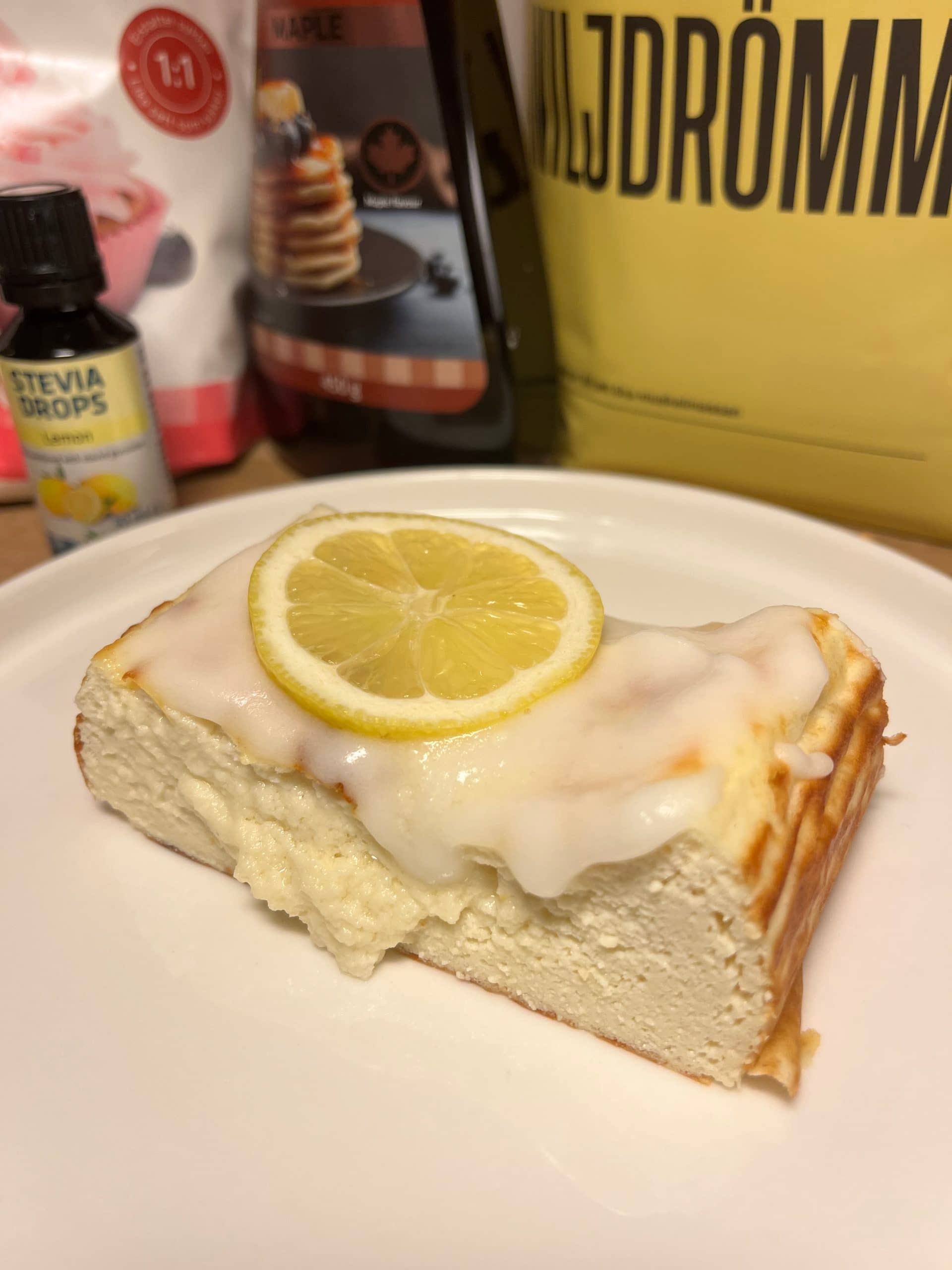 Proteinrika citronrutor med syrlig frosting vassle vaniljdrömmar