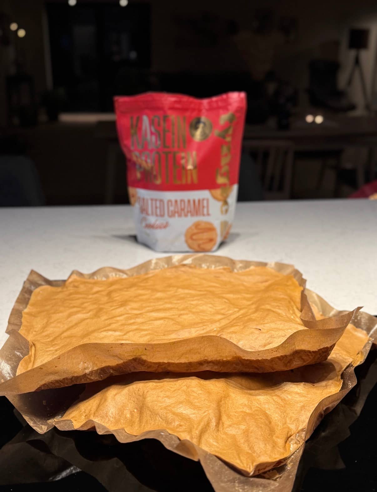 Proteinknäcke med surdeg kasein salted caramel cookies