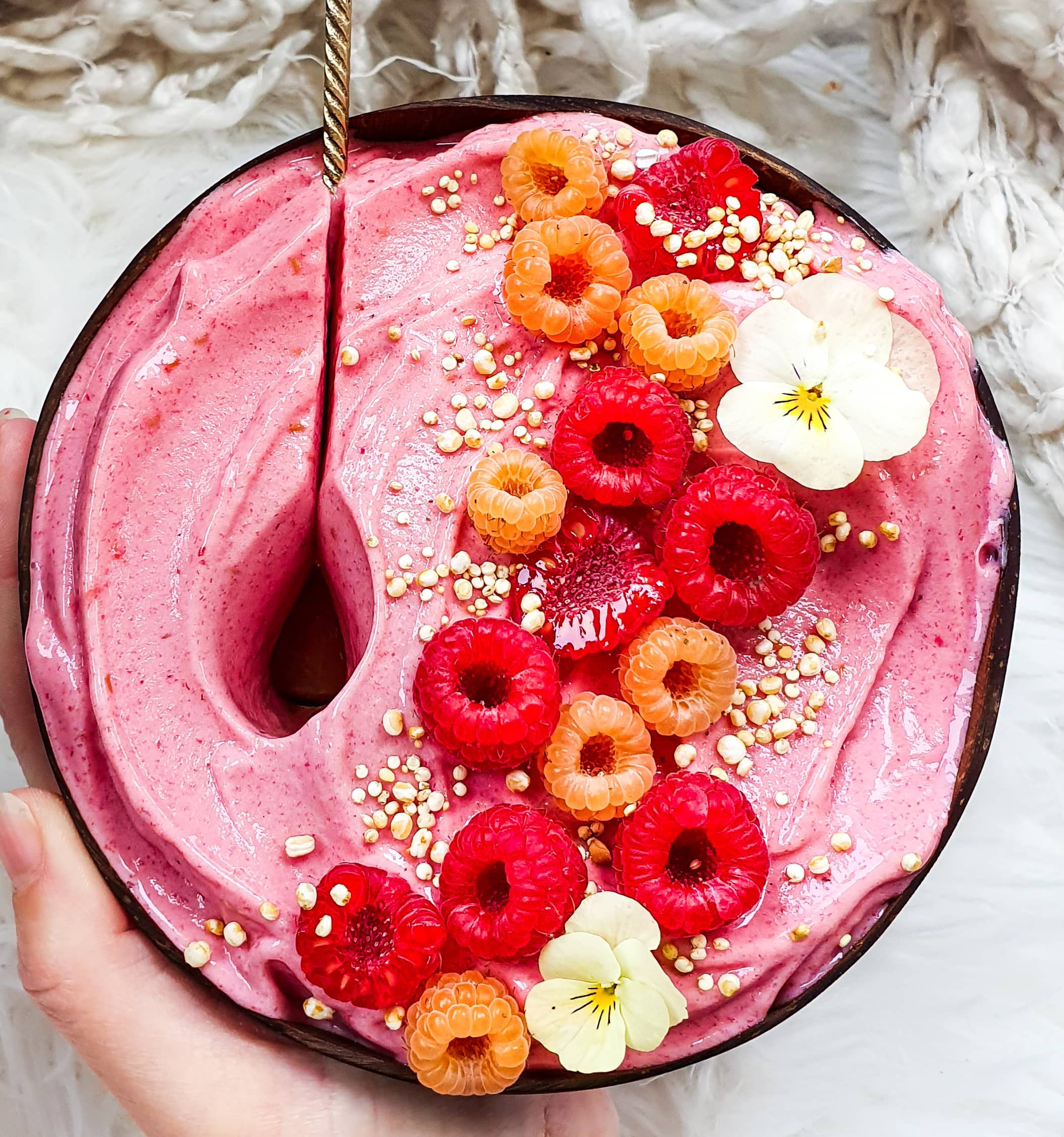 Proteinrik smoothie med päron- och pitaya
