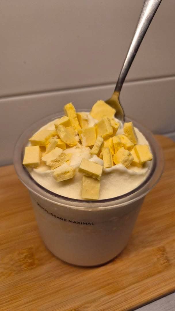 Proteinrik citronglass med hemmagjorda citronkakabitar