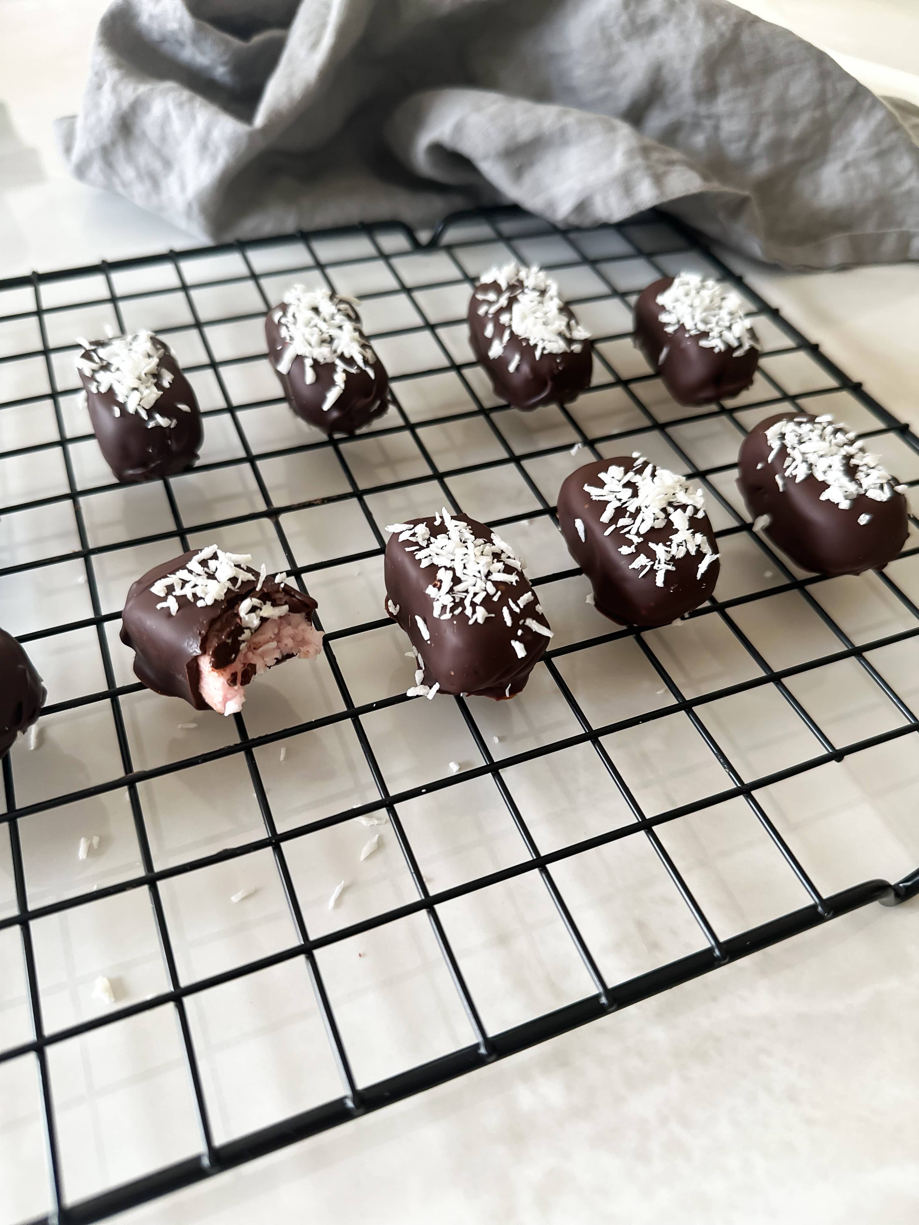 Proteinrika citron- och jordgubbsbountys 