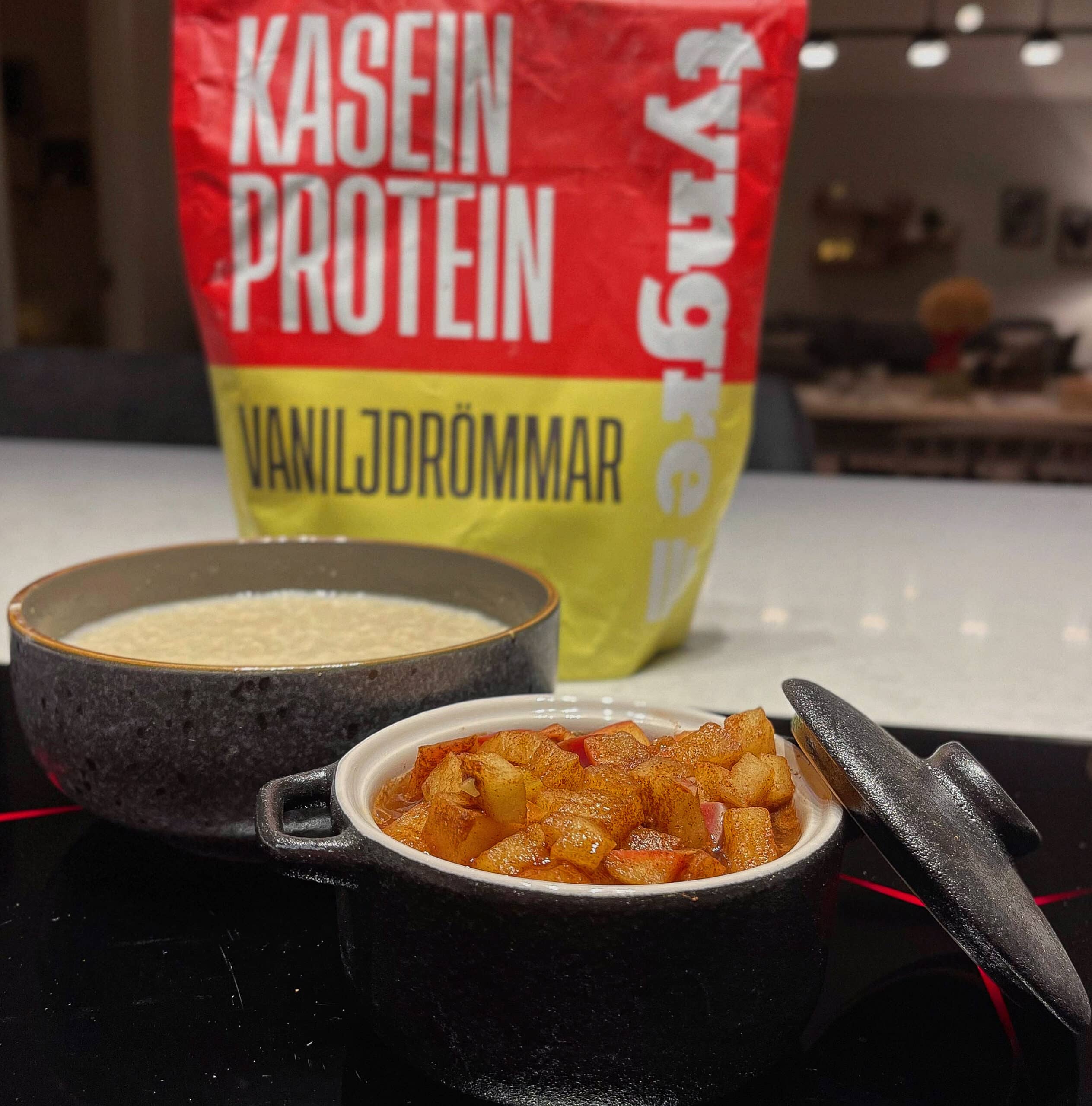 Vaniljgröt med kanelstekta äpplen