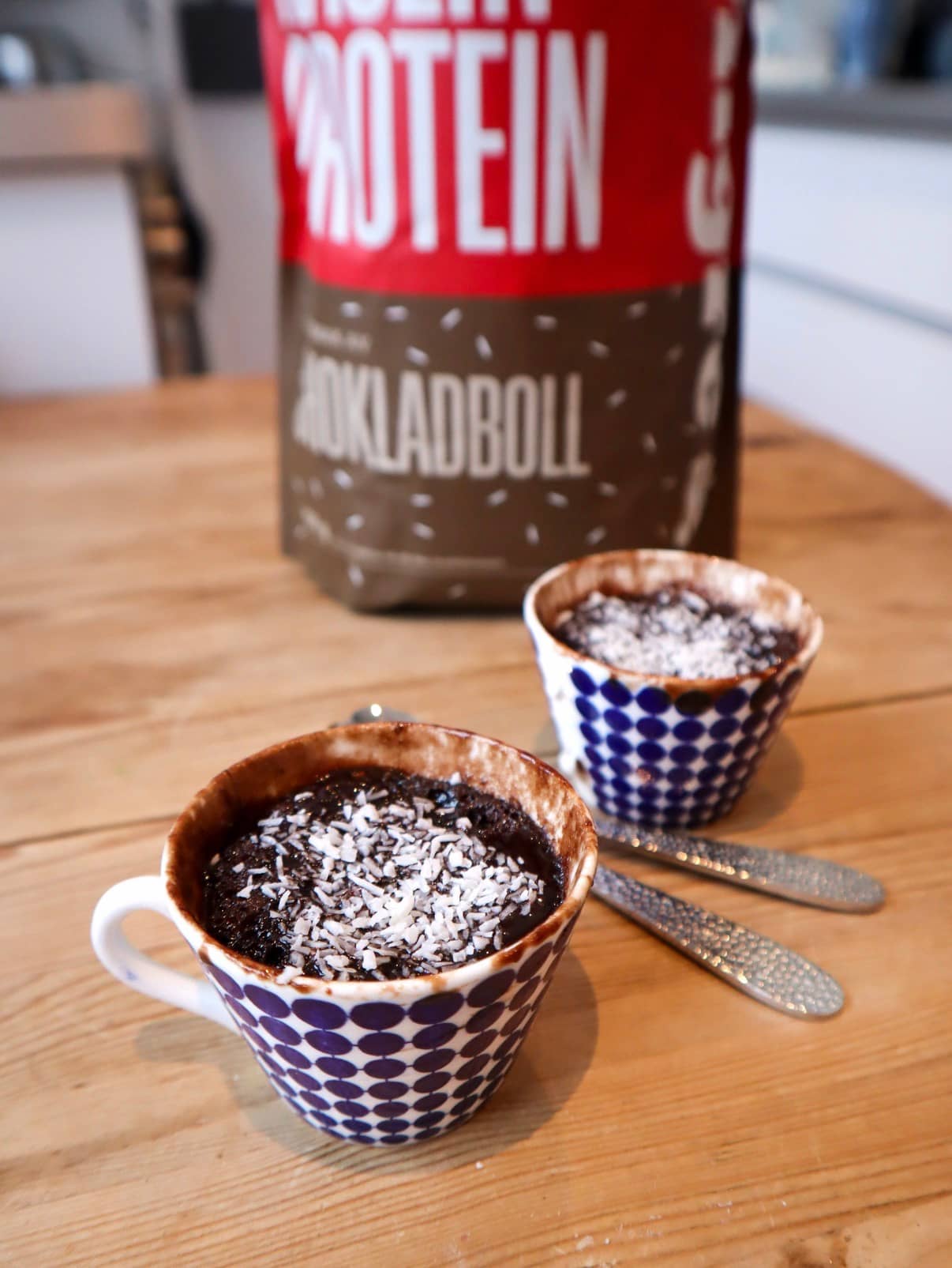 Proteinrik kärleksmums mugcake kasein chokladboll
