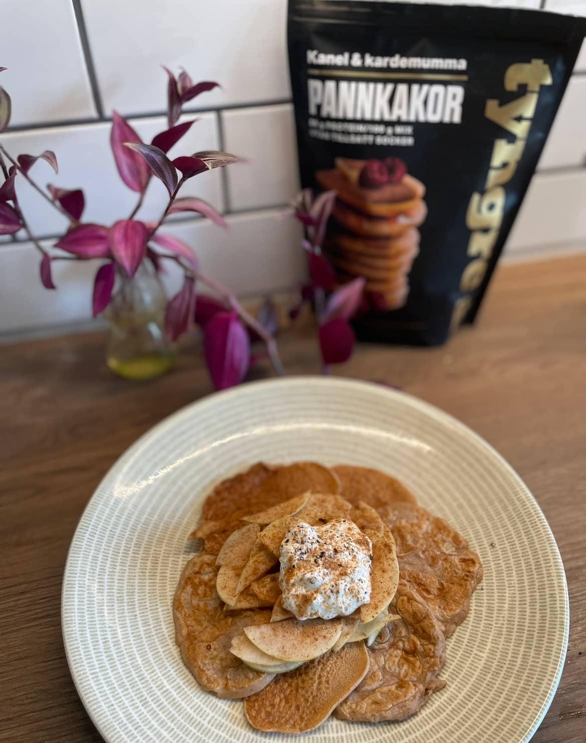 Proteinpannkakor med kanel & kardemumma
