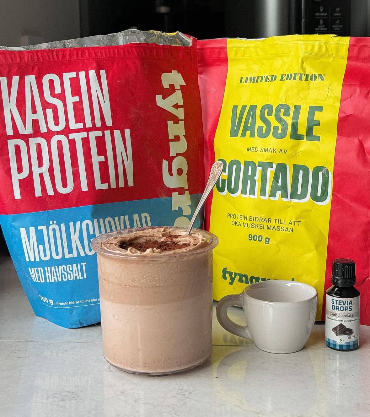 Proteinrik tiramisuglass