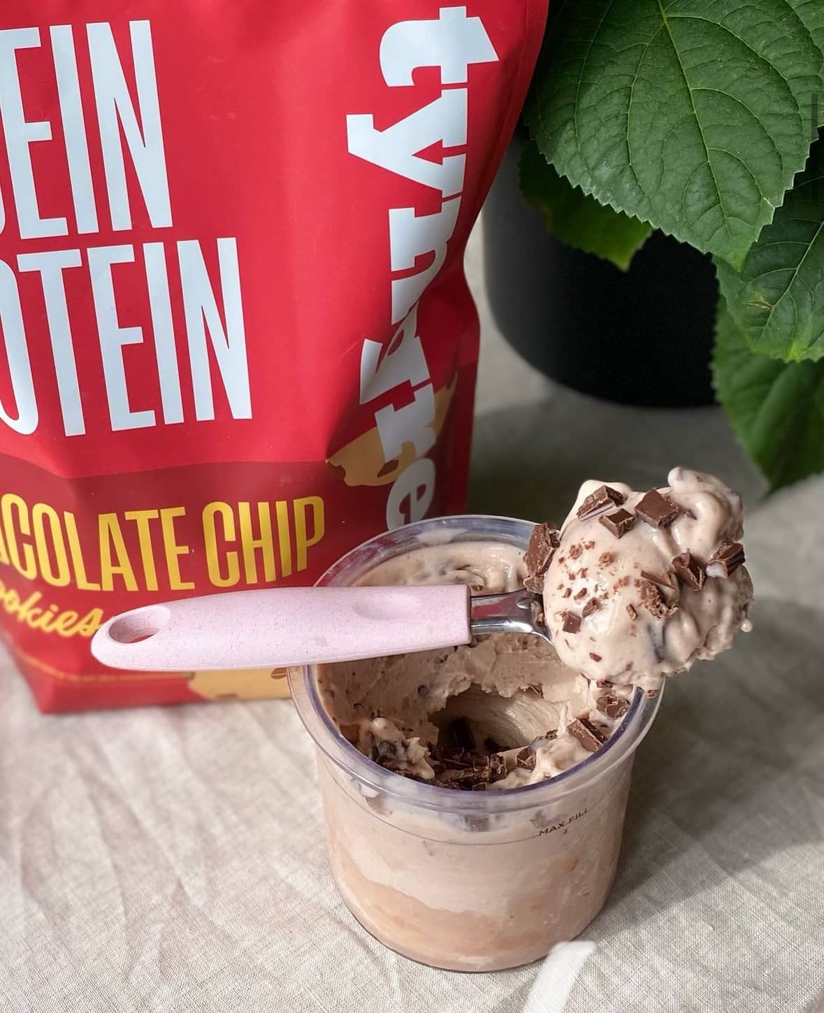 Proteinglass chocolate chip cookies