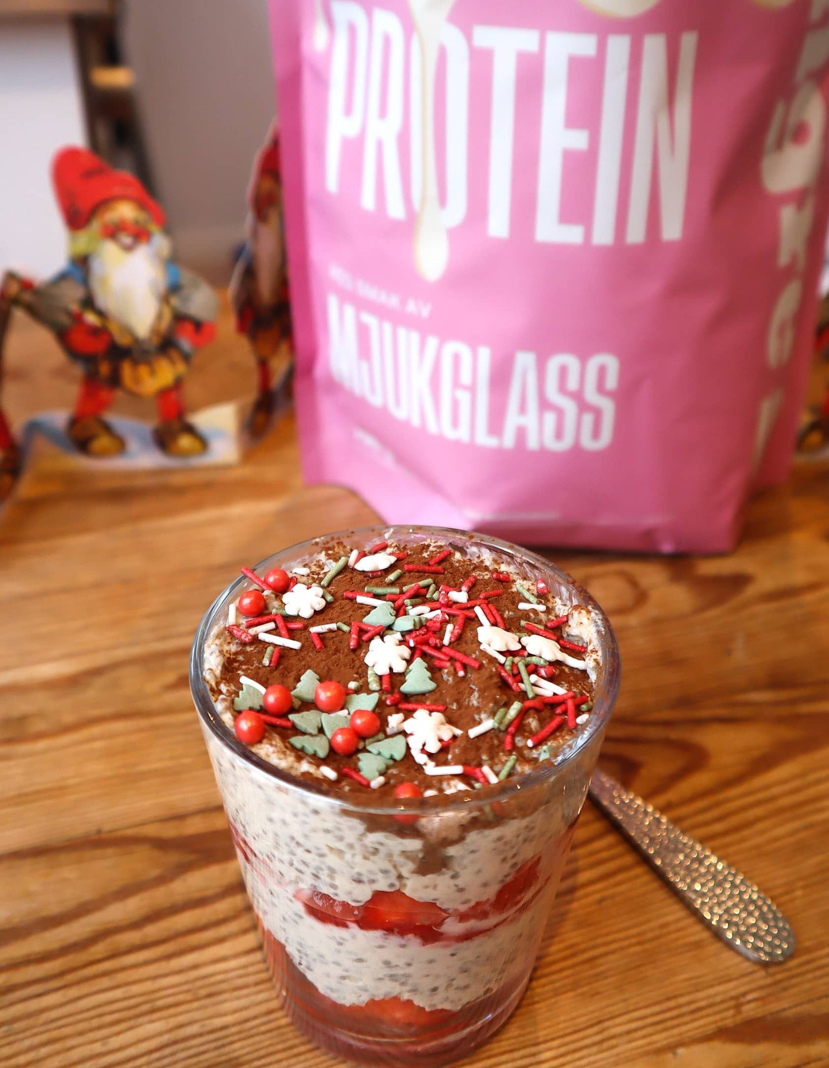 Proteinrik chiapudding med smak av tiramisu creamy mjukglass