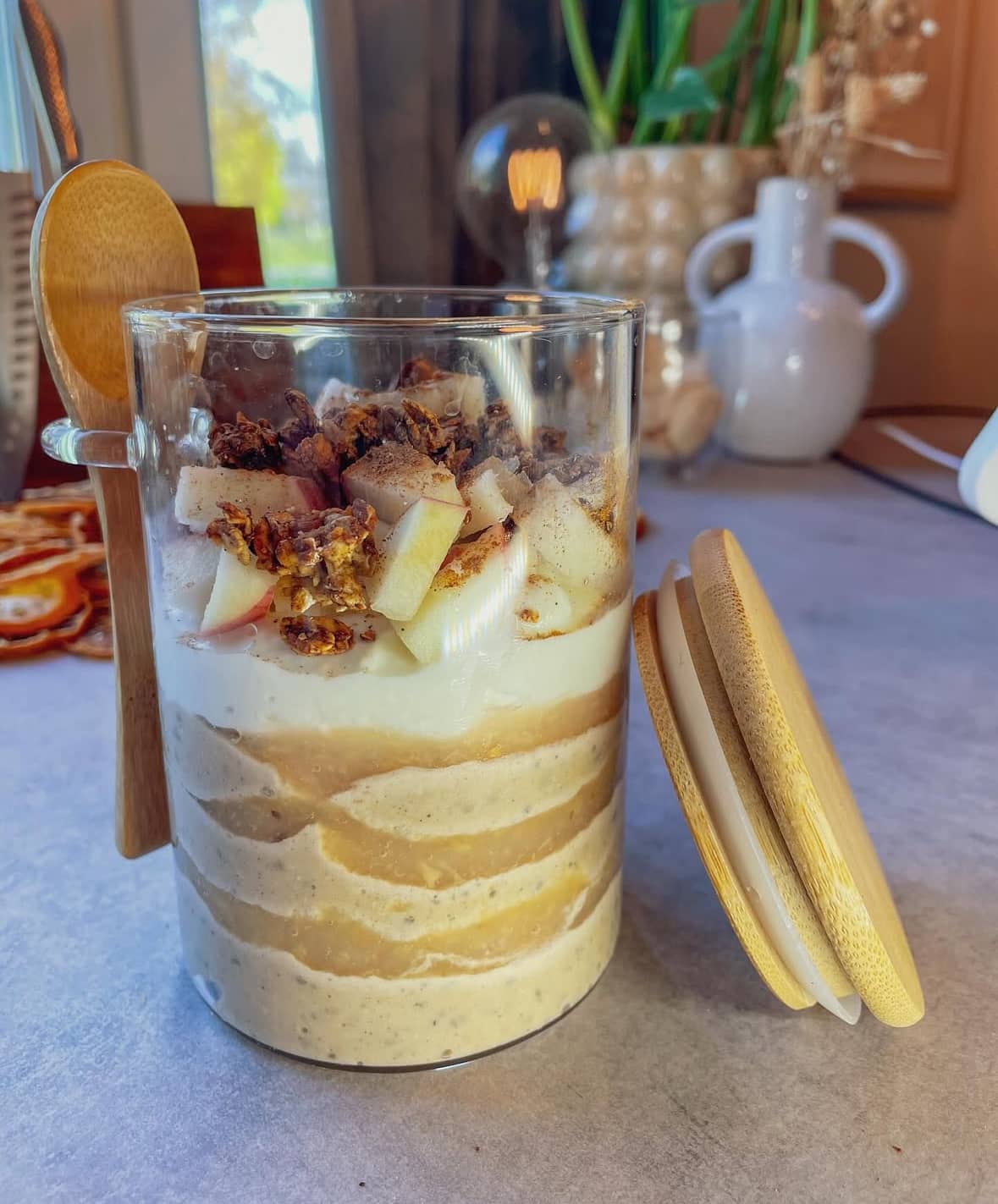 Proteinrik overnight oats äppelpaj kasein vaniljdrömmar