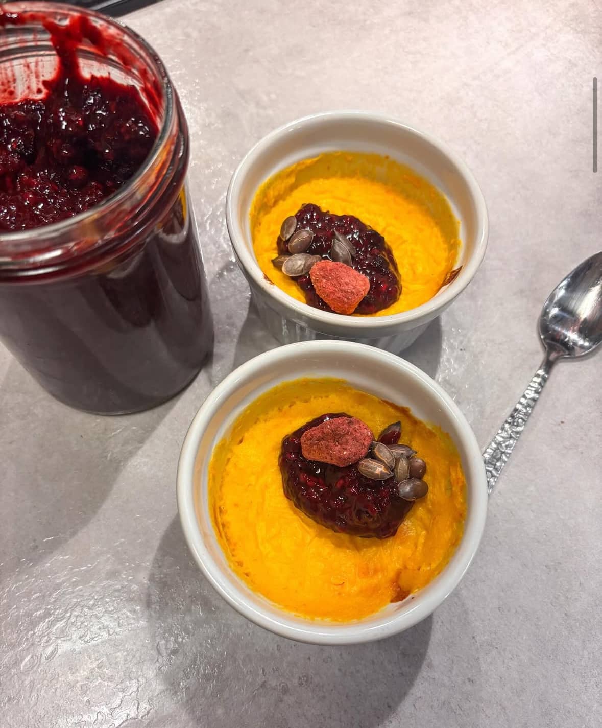 Proteinrik saffranscheesecake med keso kasein vaniljdrömmar