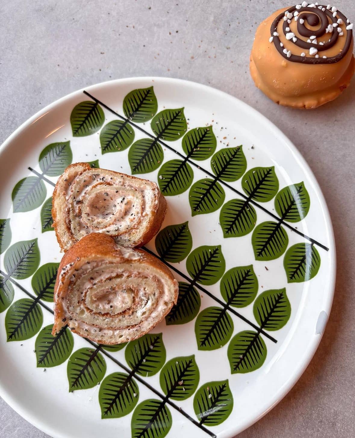 Sockerfri kanelbullerulltårta