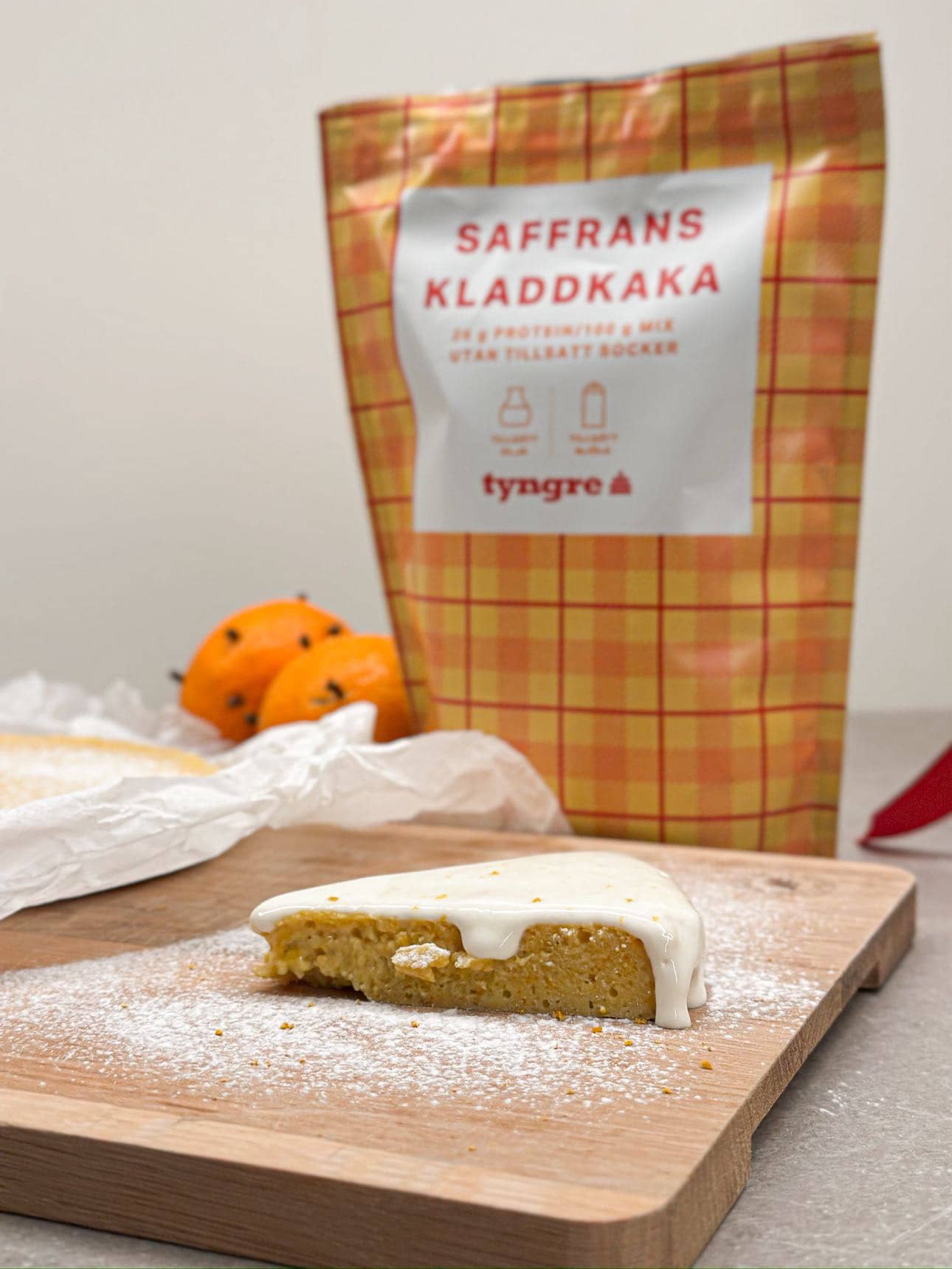 Proteinrik saffranskladdkaka med apelsinfrosting bakmix saffranskladdkaka
