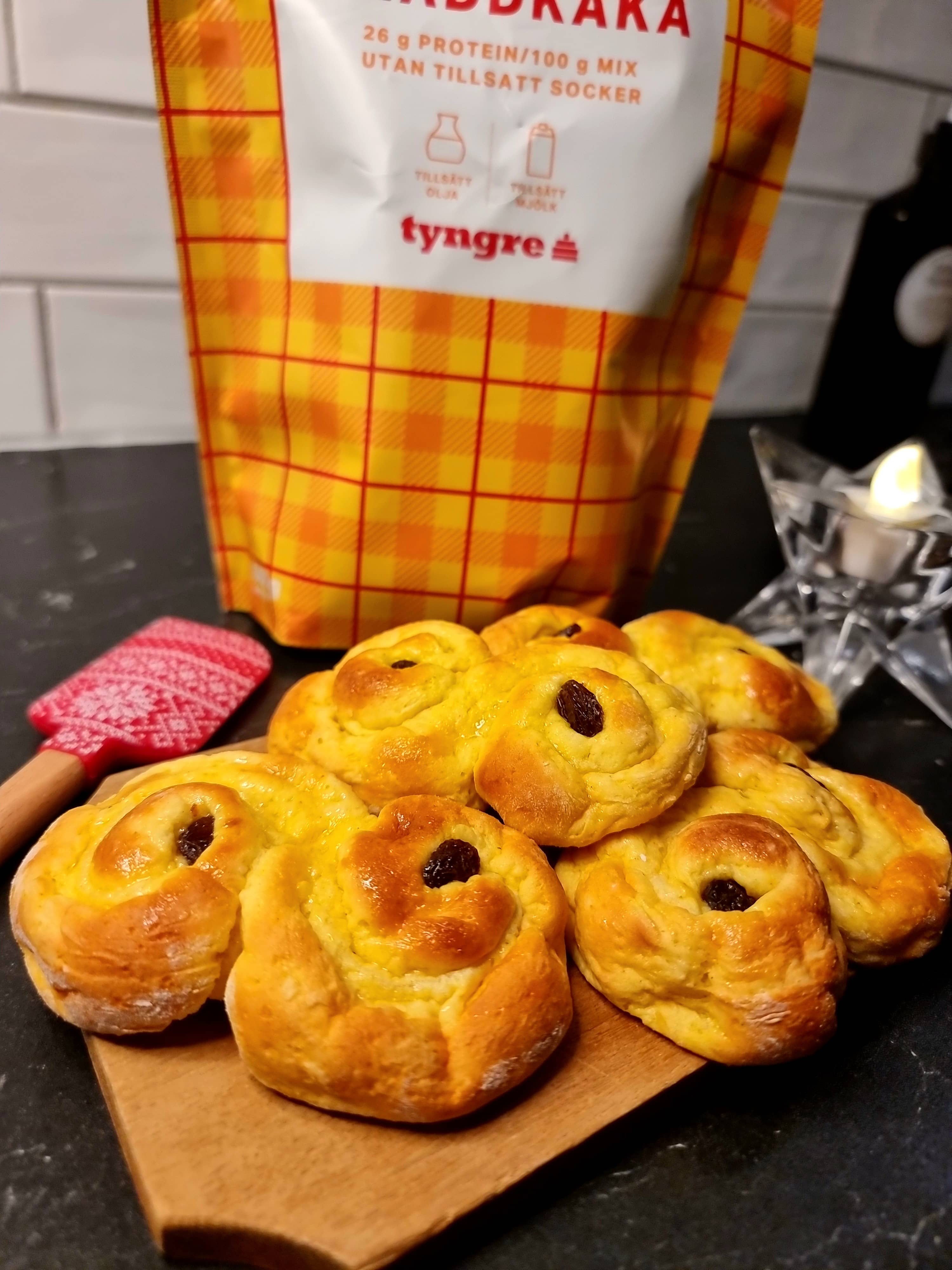 Proteinrika lussebullar utan jäsning bakmix saffranskladdkaka