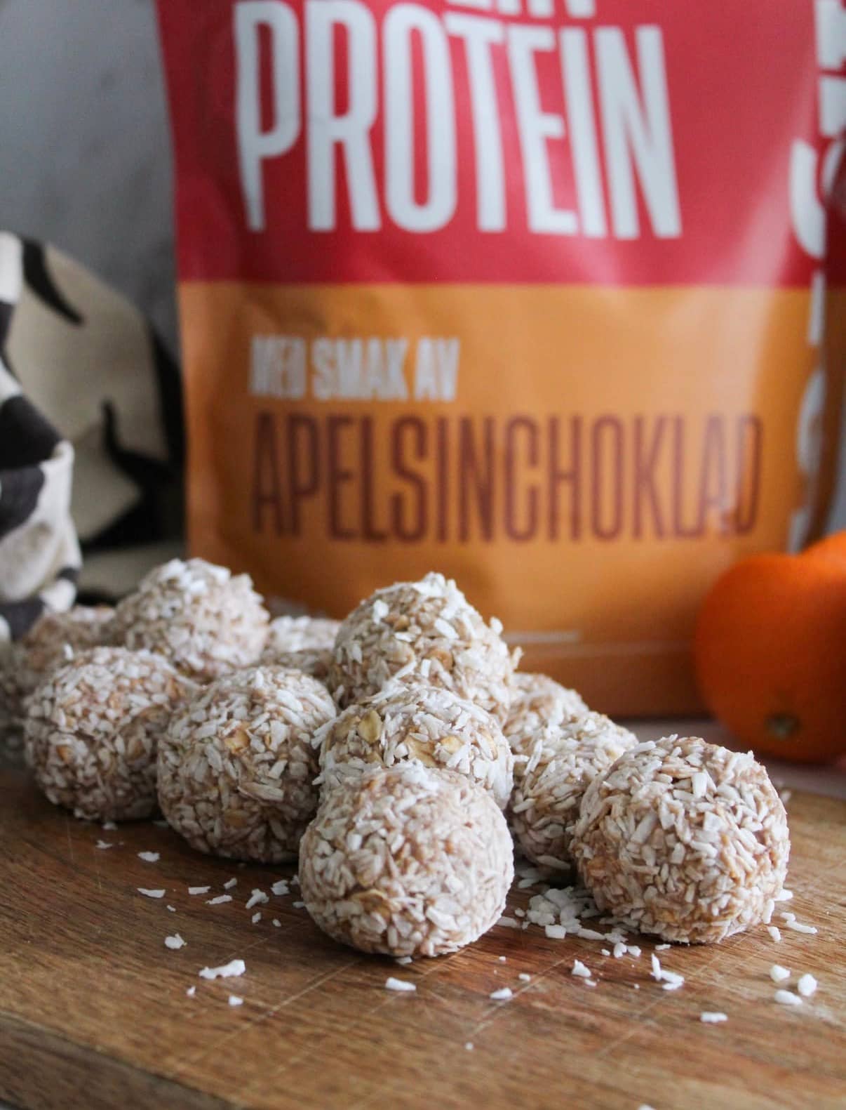Proteinrika havrebollar med apelsinchoklad kasein apelsinchoklad
