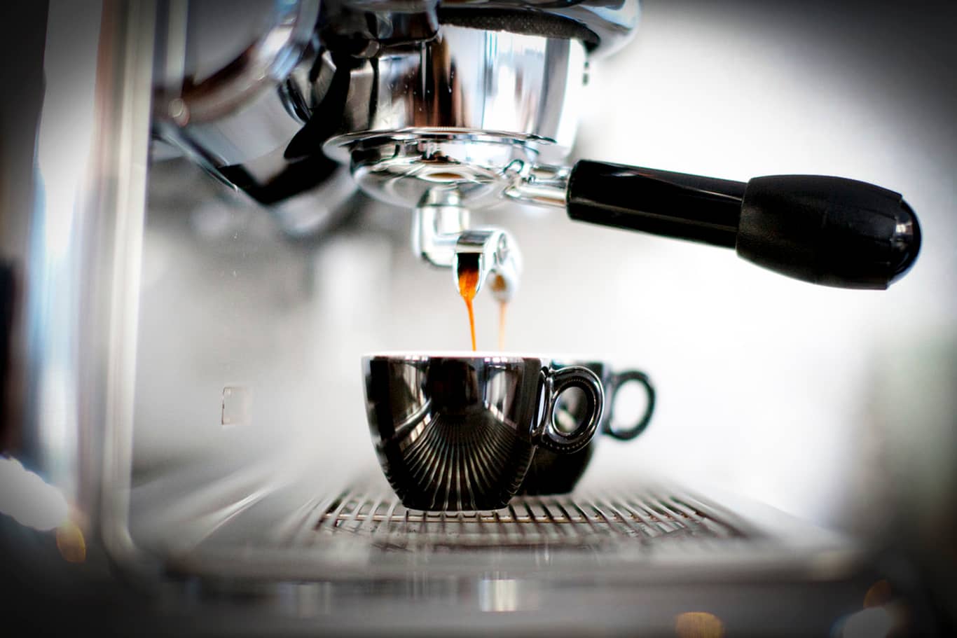 Är kaffe bättre än koffein för att förbättra prestationen?