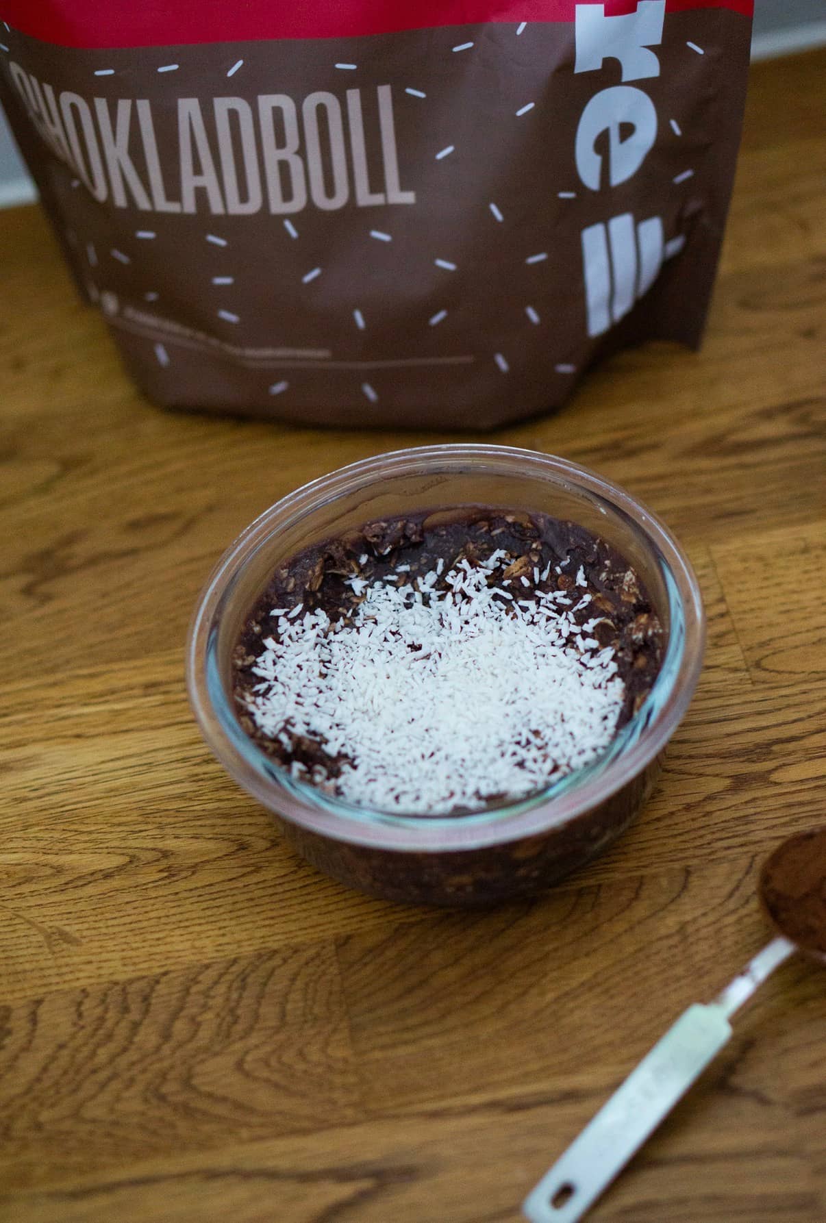 Proteinrik overnight oats kokosboll