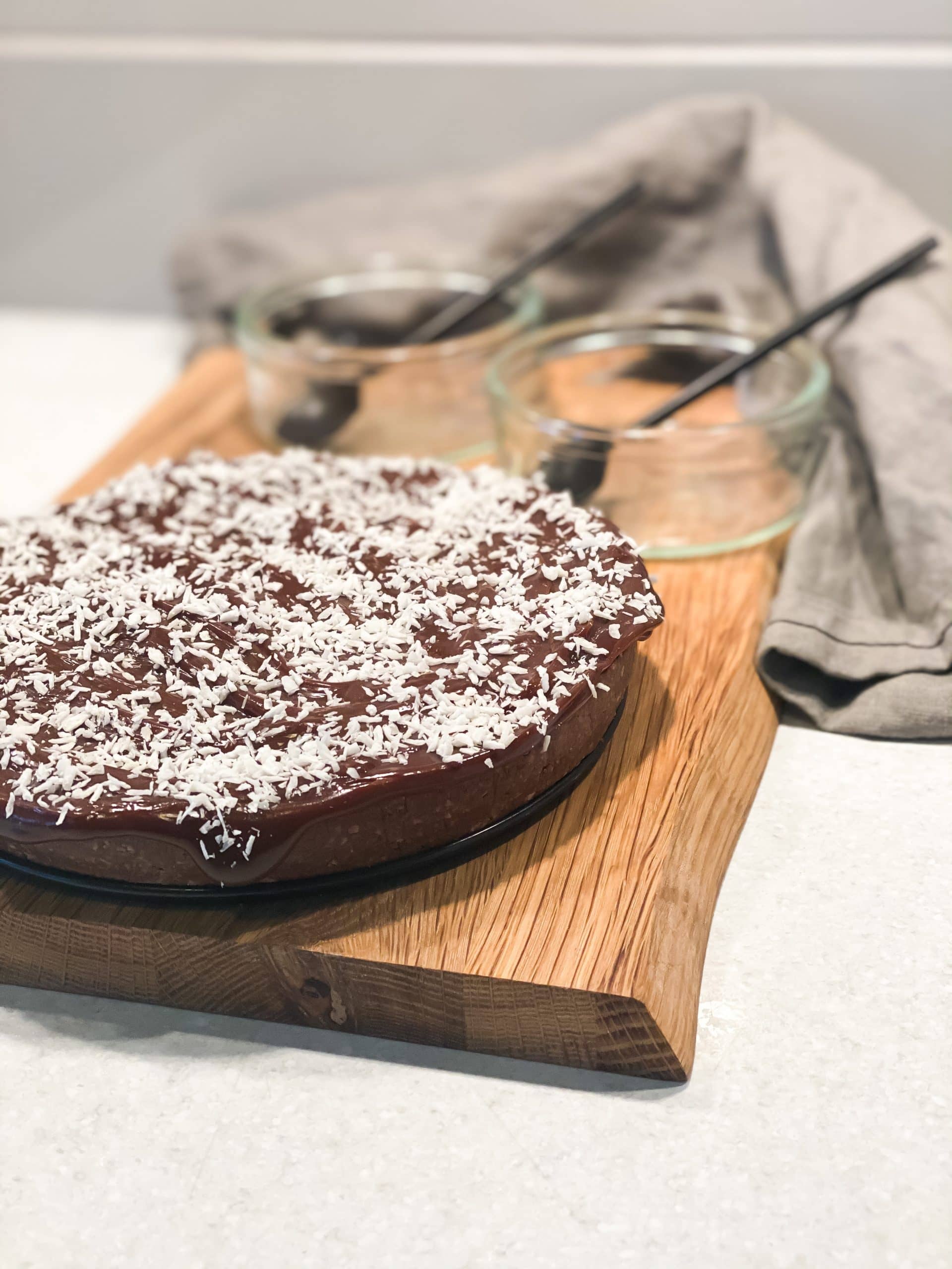 Proteinrik chokladbollstårta
