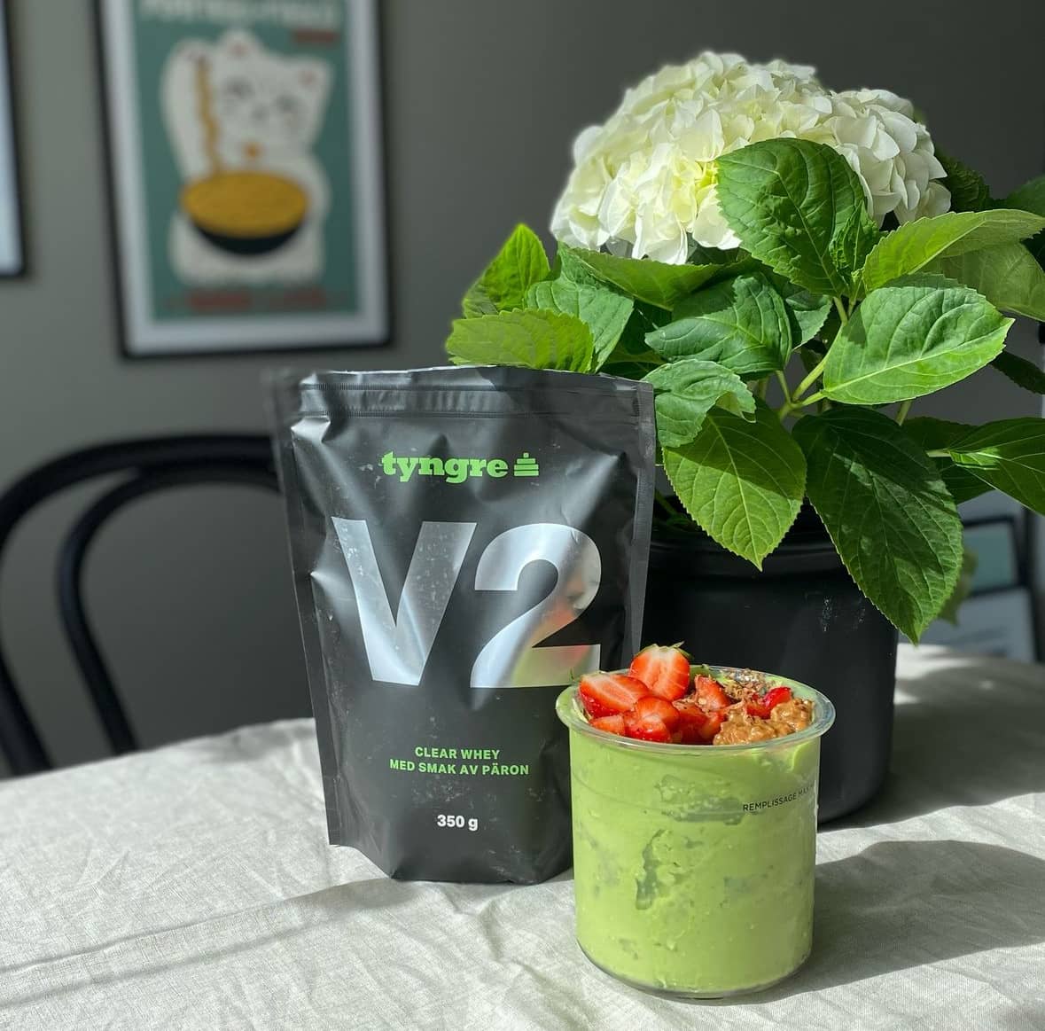 Proteinrik och grön smoothiebowl 