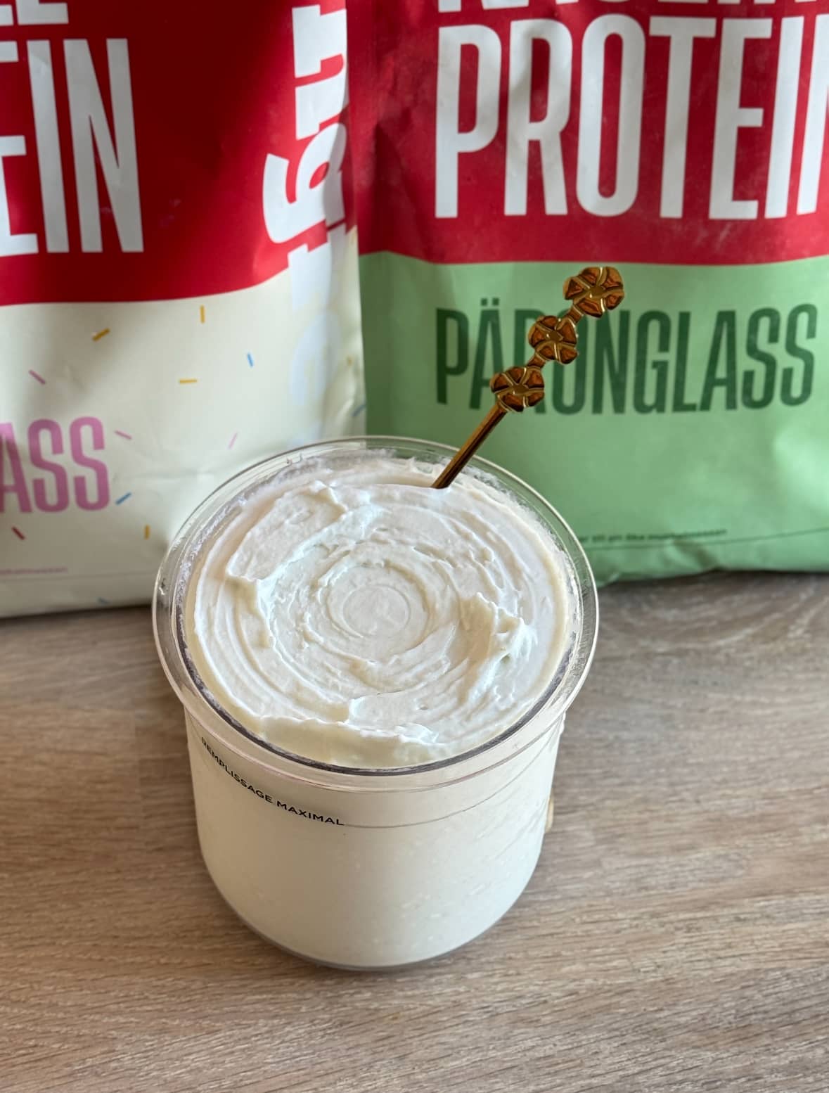Proteinrik mjukglass med päronsmak kasein mjukglass