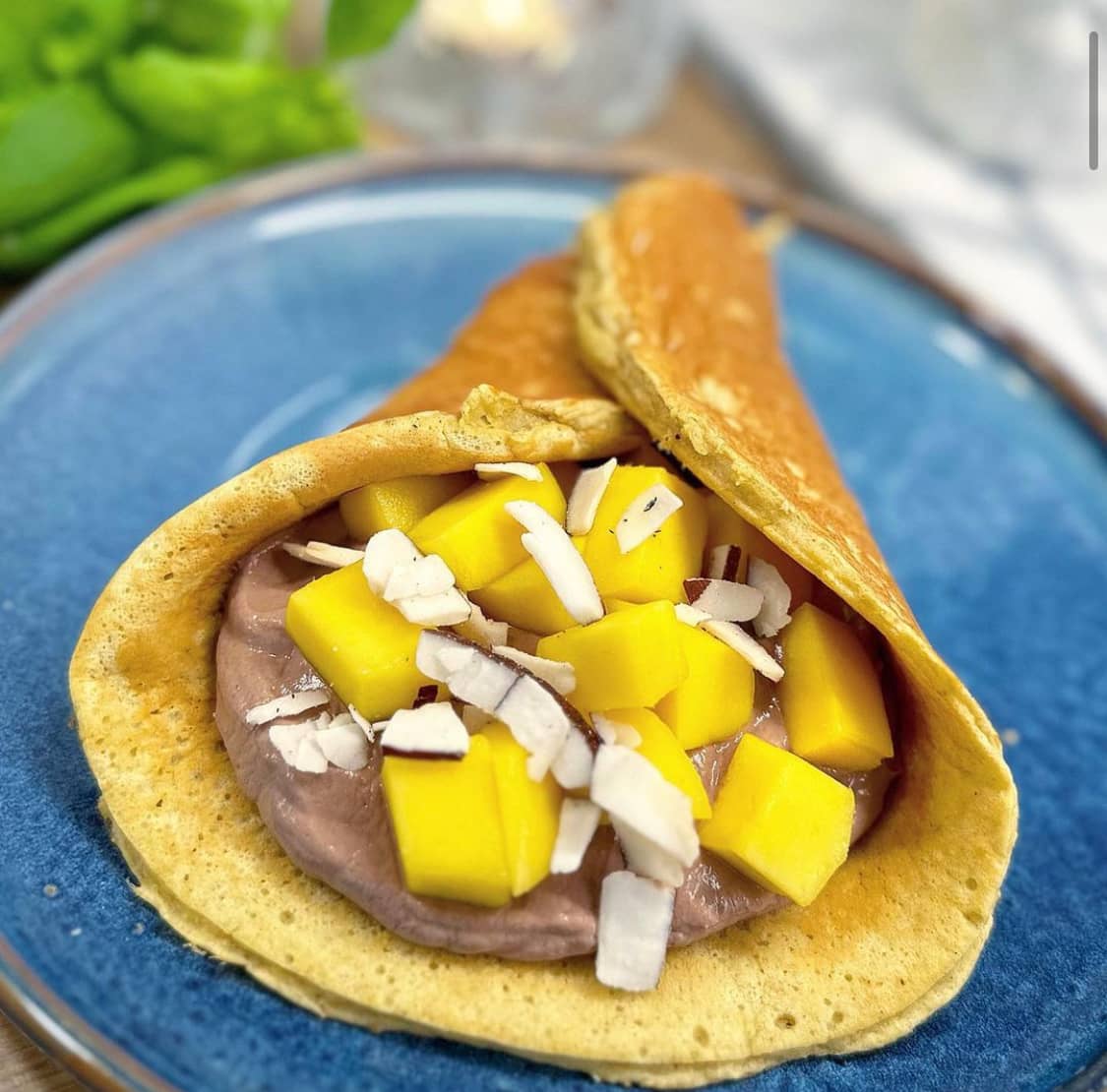 Bananpannkaka med choklad & mango